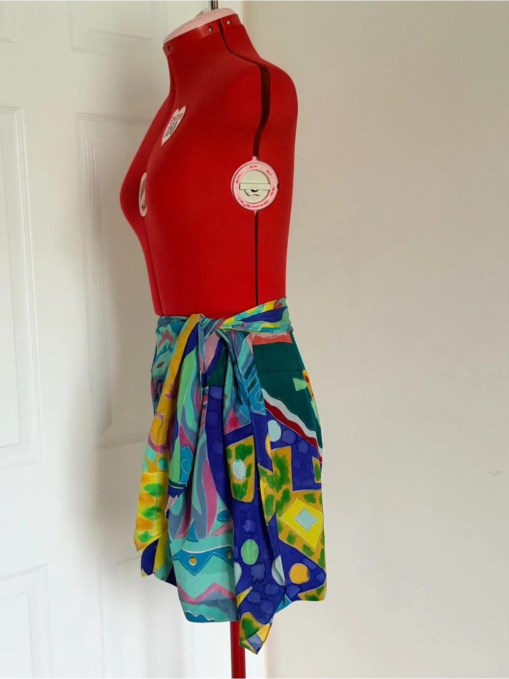 RARE NWOT Vintage 90s Silk Abstract Wrap Culotte Tie-waist Shorts 6 Farm Rio
